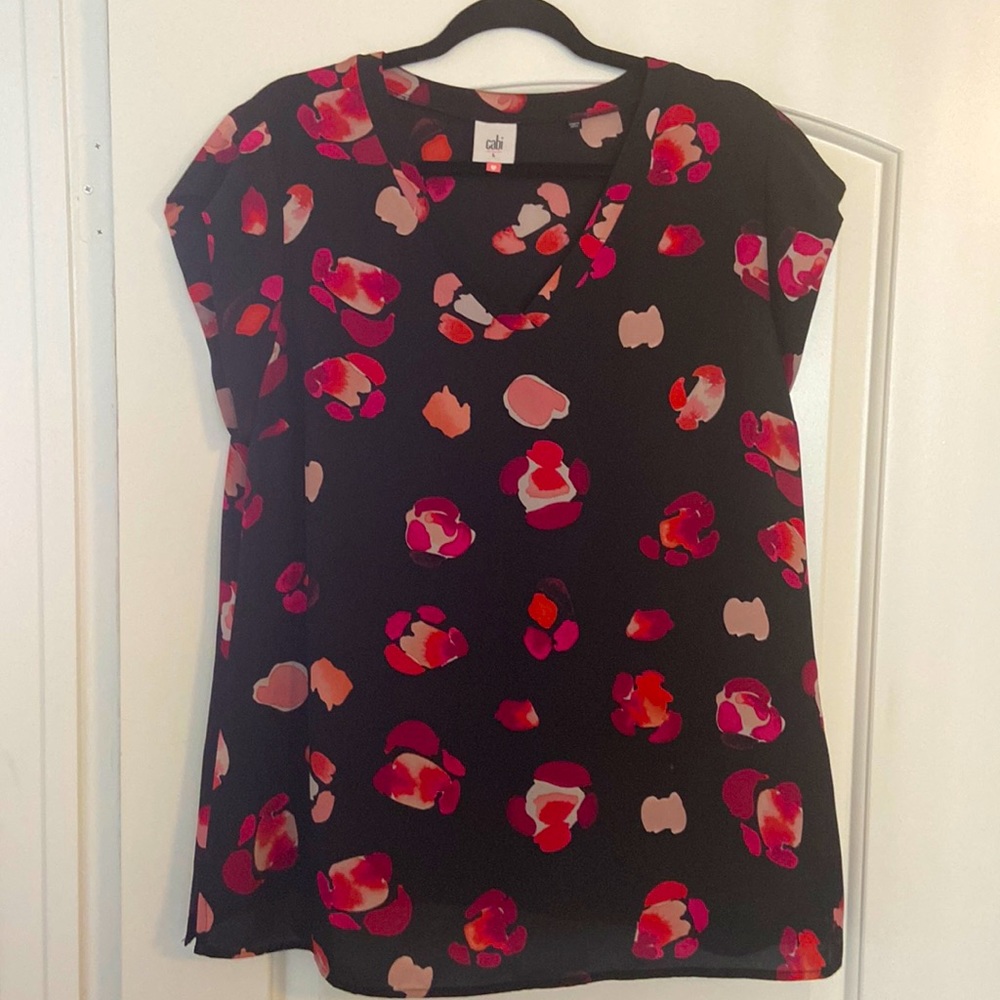 Cabi - large black pullover V neck blouse with pink flowers